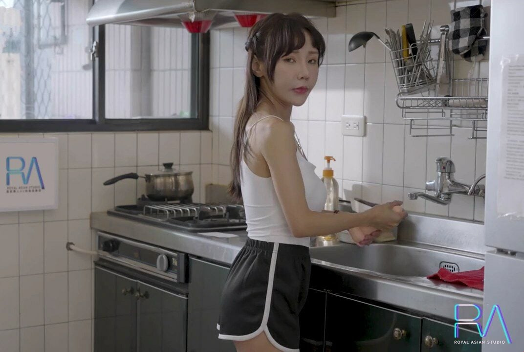 Ang stepfather at ang malaswang anak ng kanyang asawa
